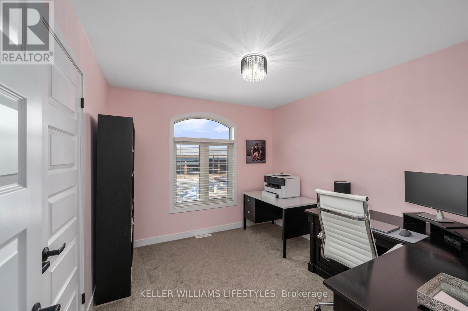 252 Doan Drive, Middlesex Centre, Ontario  N0L 1R0 - Photo 14 - X12642140