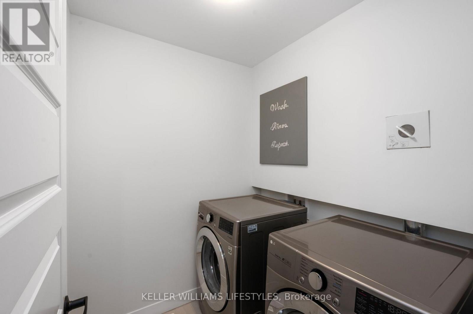 252 Doan Drive, Middlesex Centre, Ontario  N0L 1R0 - Photo 17 - X12642140