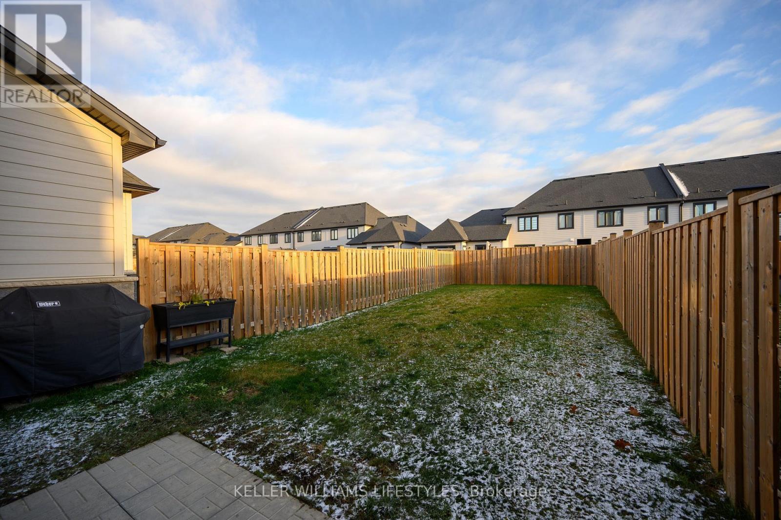 252 Doan Drive, Middlesex Centre, Ontario  N0L 1R0 - Photo 28 - X12642140