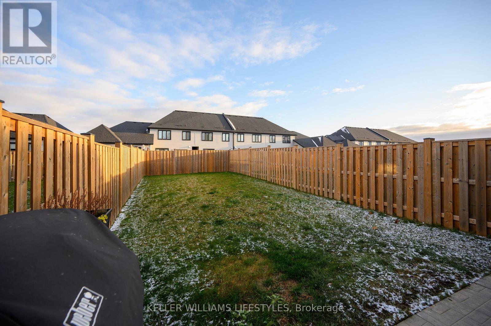 252 Doan Drive, Middlesex Centre, Ontario  N0L 1R0 - Photo 29 - X12642140