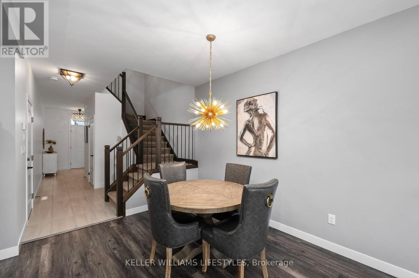 252 Doan Drive, Middlesex Centre, Ontario  N0L 1R0 - Photo 4 - X12642140