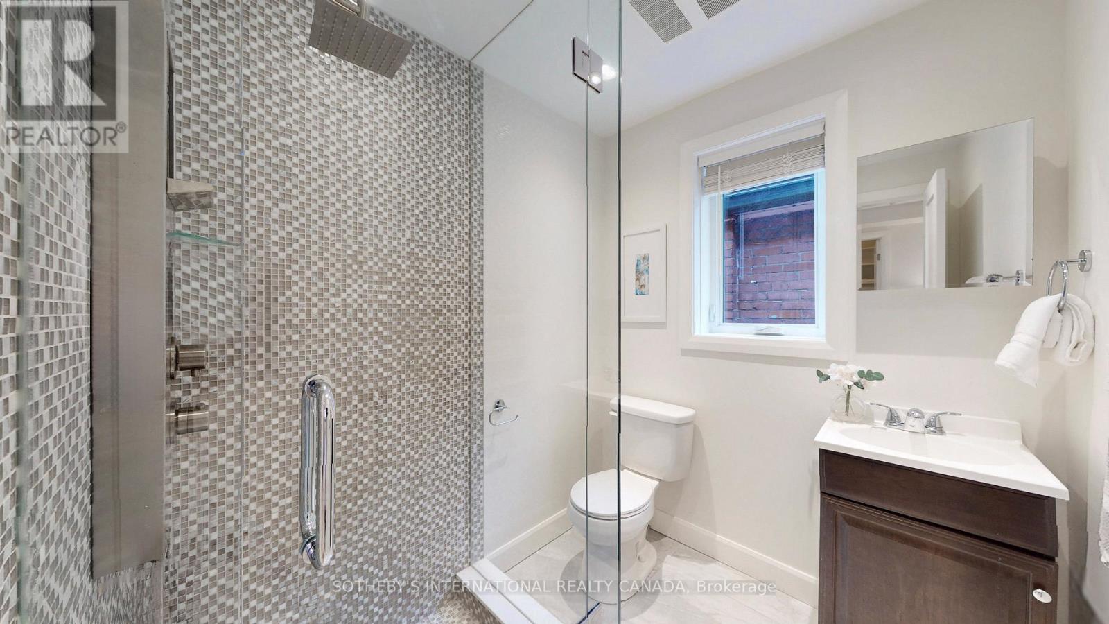 217 Pearson Avenue, Toronto, Ontario  M6R 1G6 - Photo 29 - W12638560