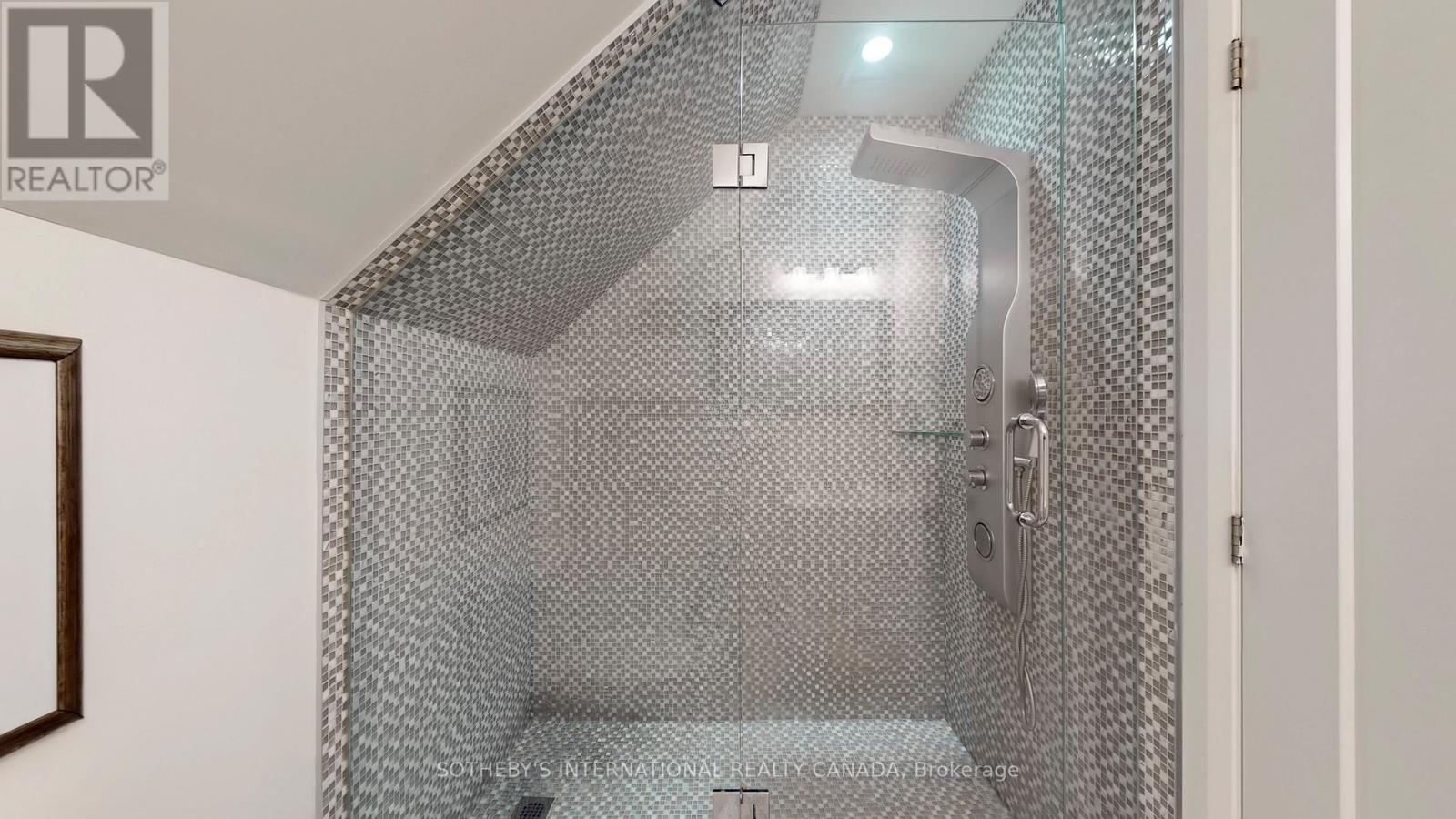 217 Pearson Avenue, Toronto, Ontario  M6R 1G6 - Photo 31 - W12638560