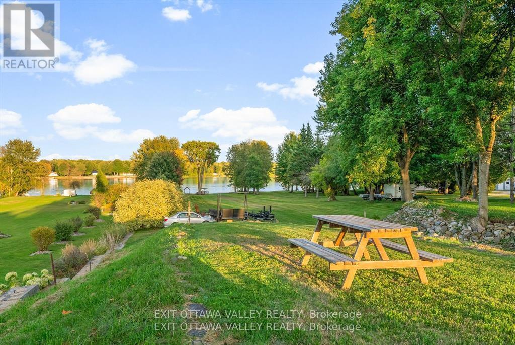44 Lacroix Bay Road, Whitewater Region, Ontario  K0J 2L0 - Photo 27 - X12642120