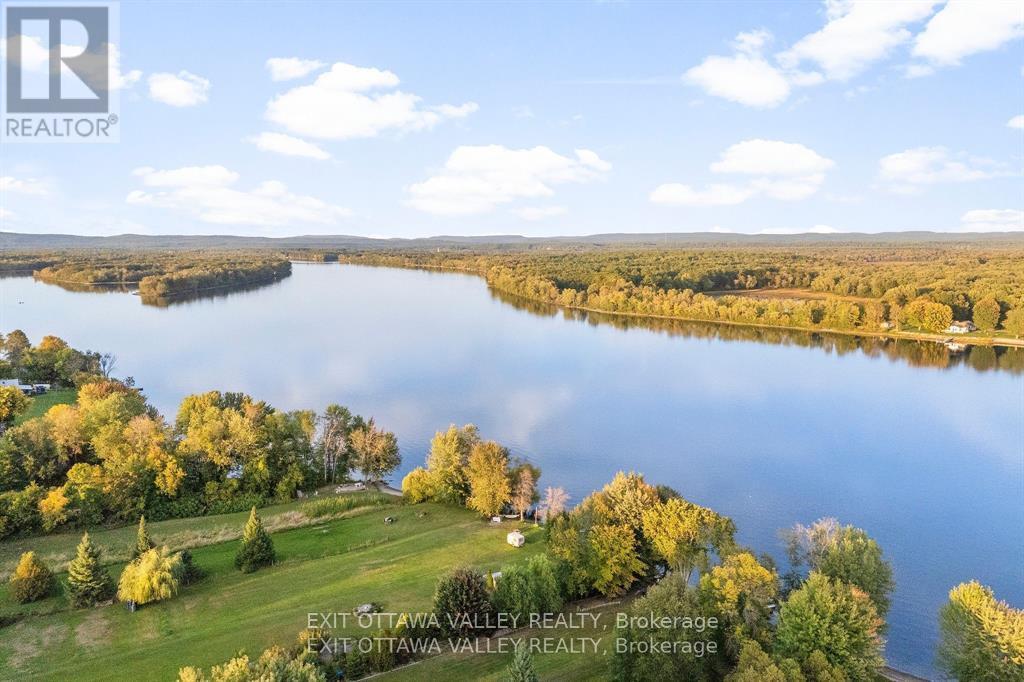 44 Lacroix Bay Road, Whitewater Region, Ontario  K0J 2L0 - Photo 40 - X12642120