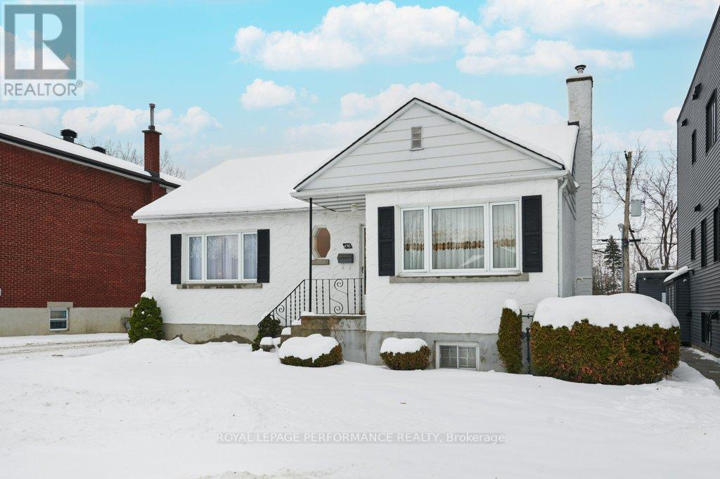 456 BLAKE BOULEVARD, Ottawa, Ontario