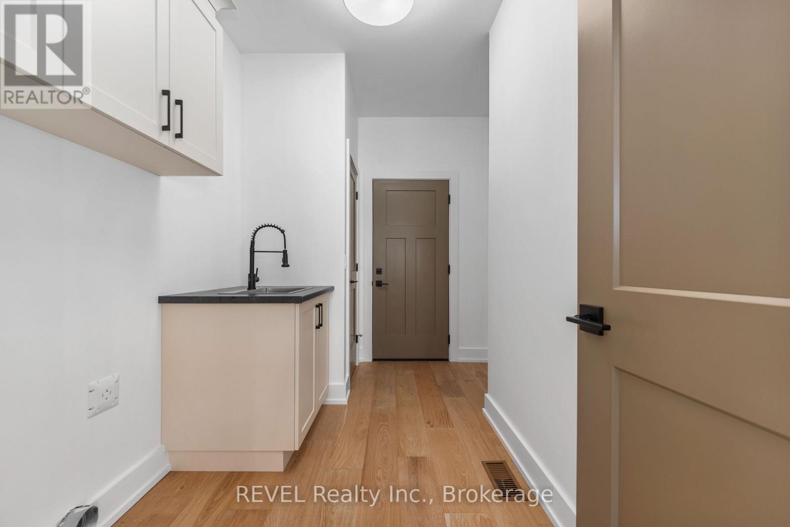 752 Gorham Road, Fort Erie, Ontario  L0S 1N0 - Photo 28 - X12642146