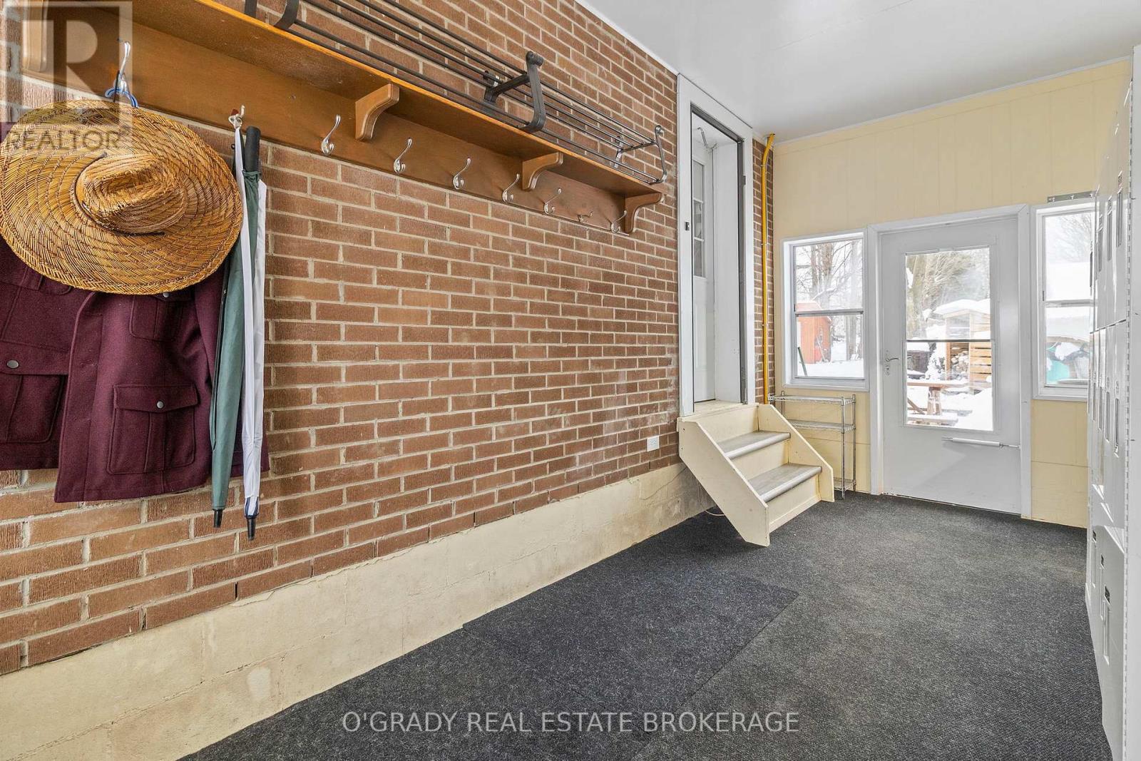 3 Davison Avenue, Brockville, Ontario  K6V 3C3 - Photo 11 - X12642150