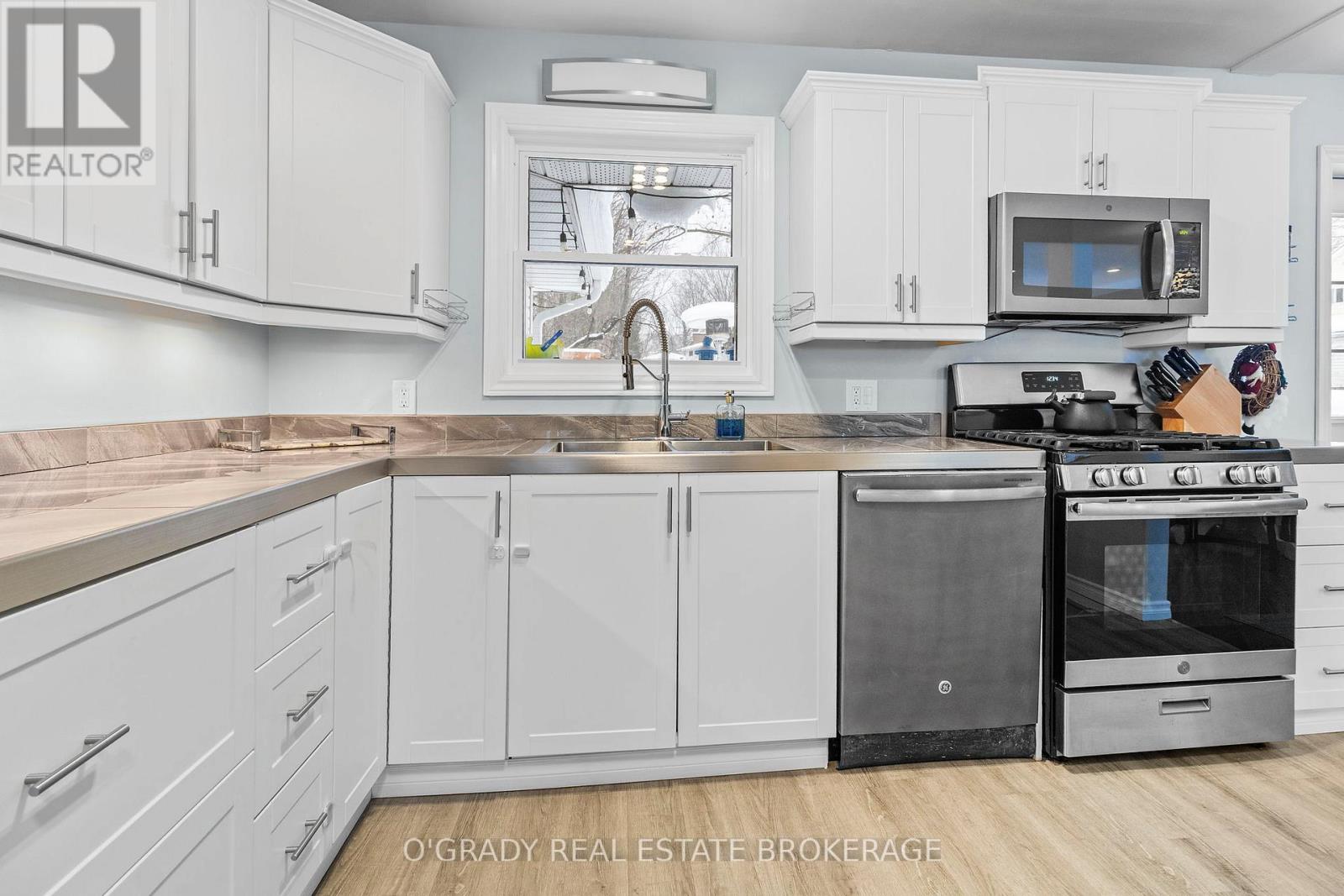 3 Davison Avenue, Brockville, Ontario  K6V 3C3 - Photo 23 - X12642150