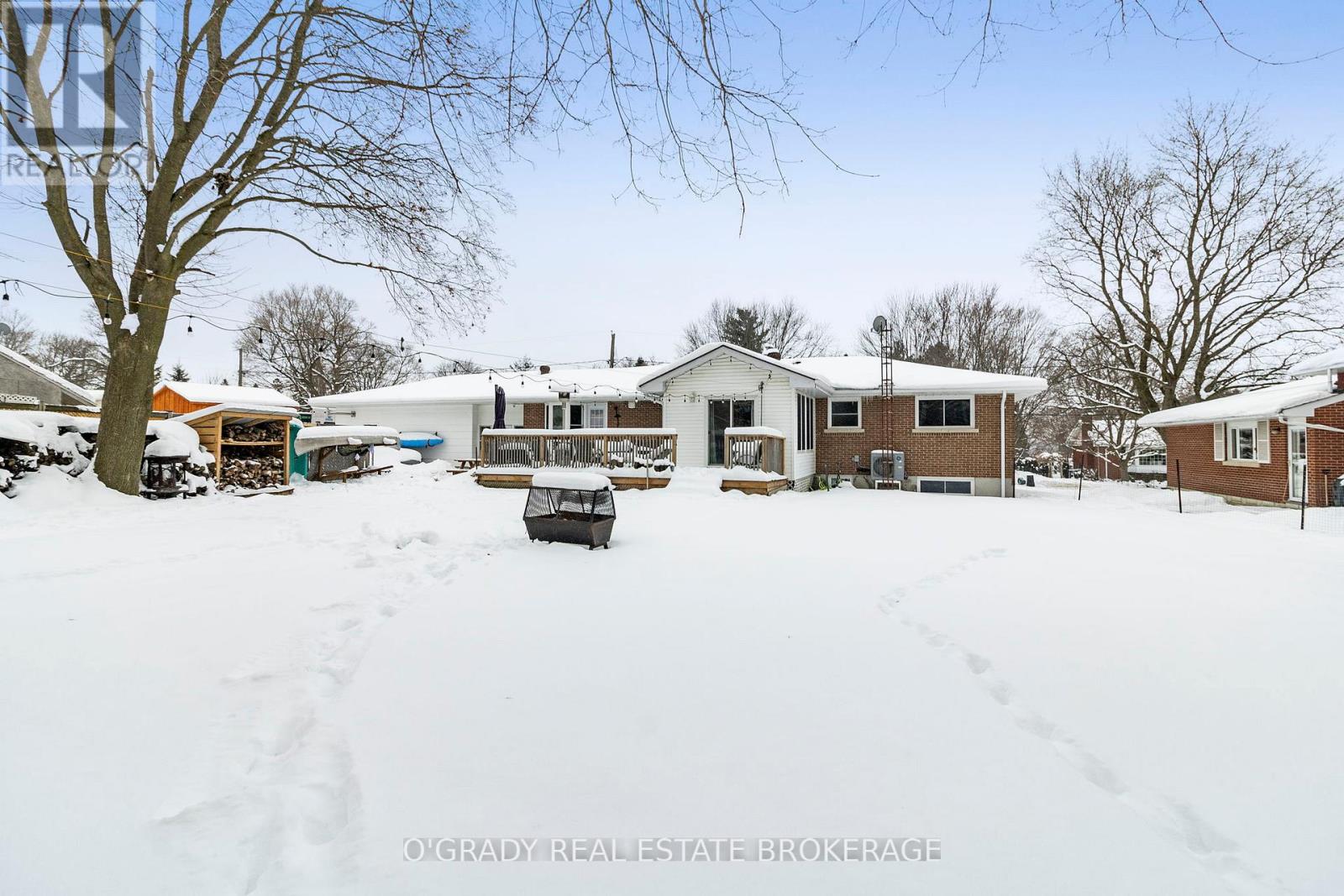 3 Davison Avenue, Brockville, Ontario  K6V 3C3 - Photo 6 - X12642150