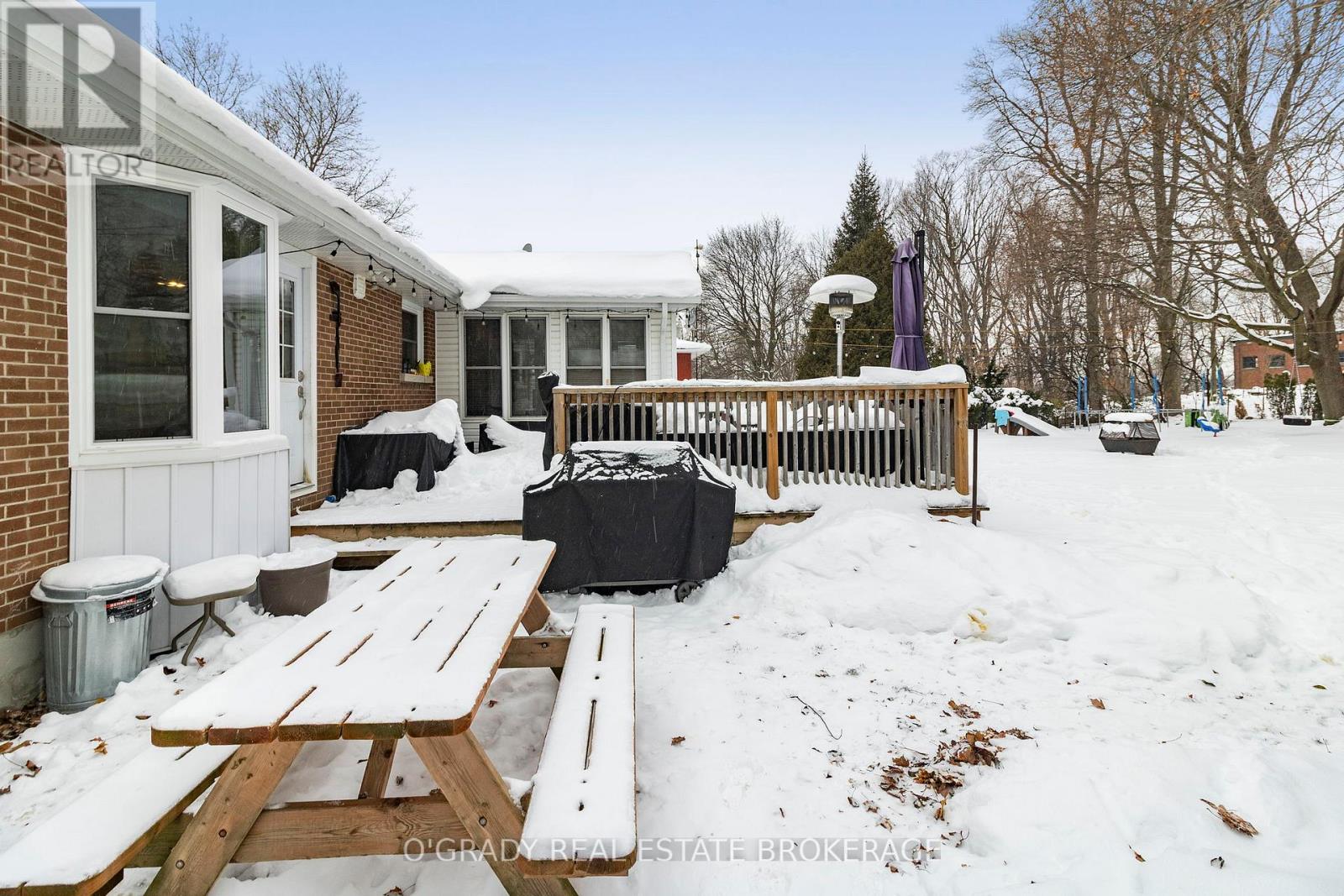 3 Davison Avenue, Brockville, Ontario  K6V 3C3 - Photo 8 - X12642150