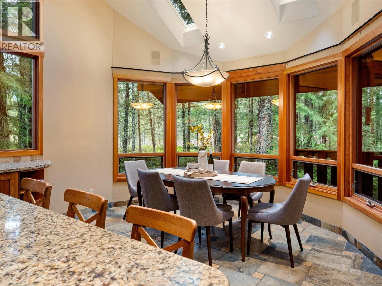 74 Black Tusk Drive, Whistler, British Columbia  V8E 0A1 - Photo 7 - R3074171