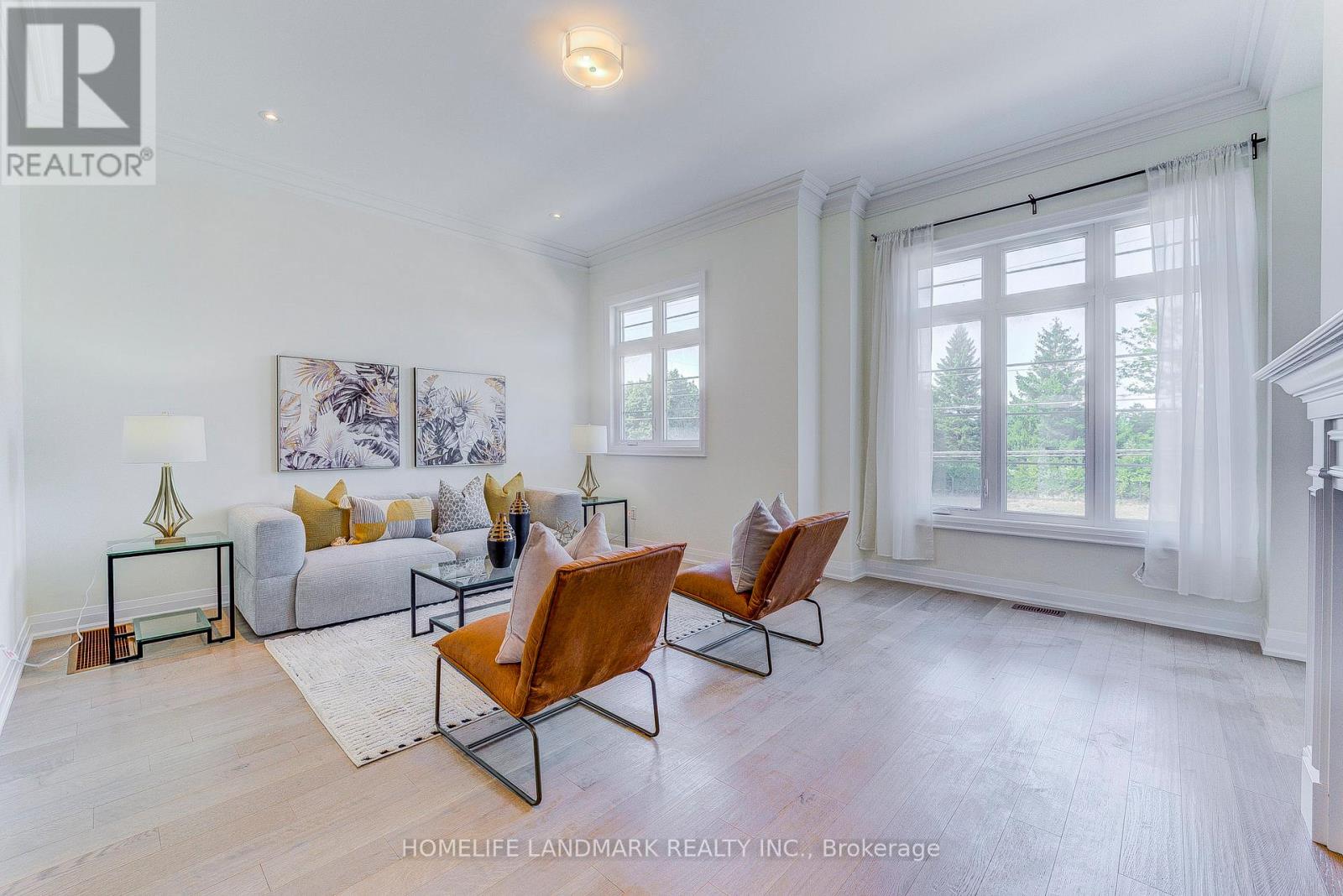 4199 Major Mackenzie Drive, Markham, Ontario  L6C 1K4 - Photo 3 - N12642126