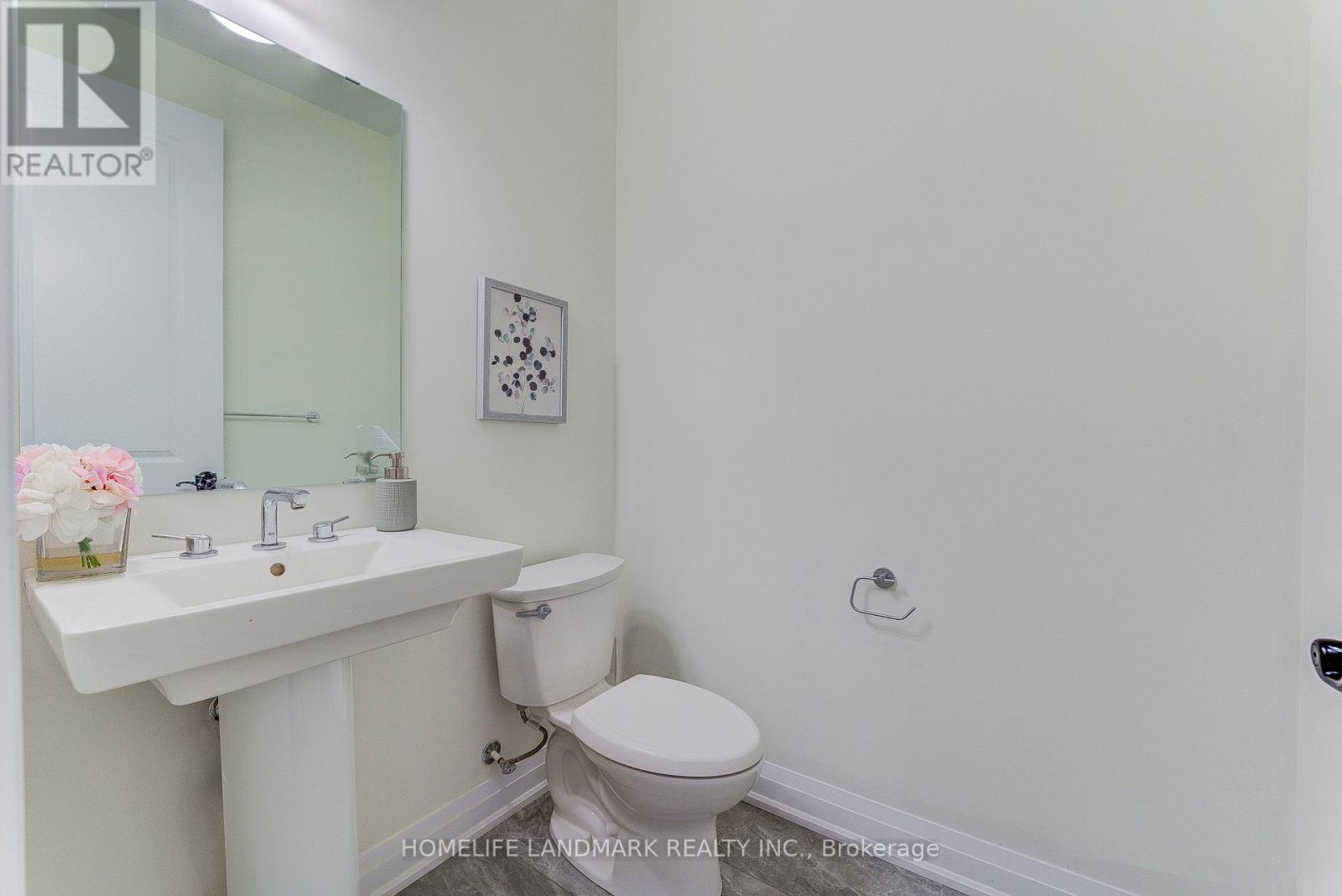 4199 Major Mackenzie Drive, Markham, Ontario  L6C 1K4 - Photo 6 - N12642126