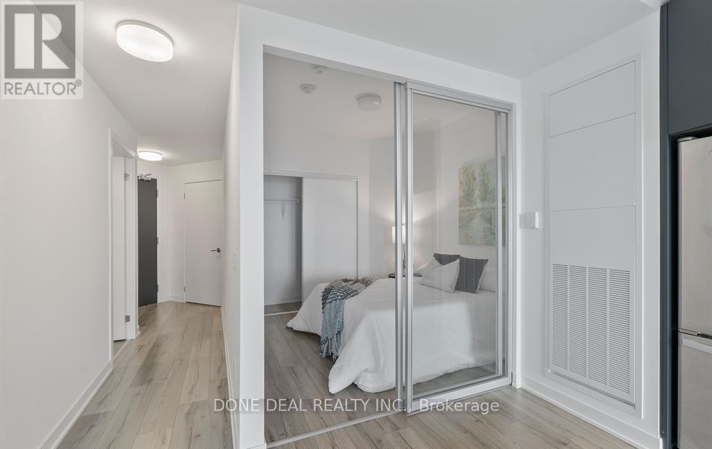 722 - 405 Dundas Street W, Oakville, Ontario  L6M 5P9 - Photo 16 - W12642152