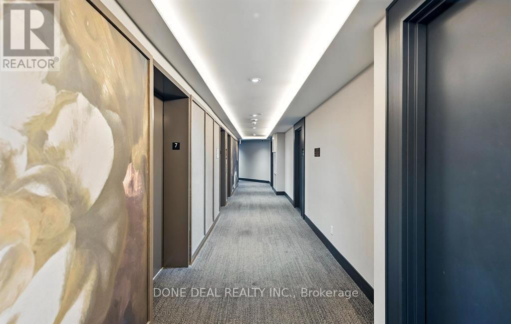 722 - 405 Dundas Street W, Oakville, Ontario  L6M 5P9 - Photo 21 - W12642152