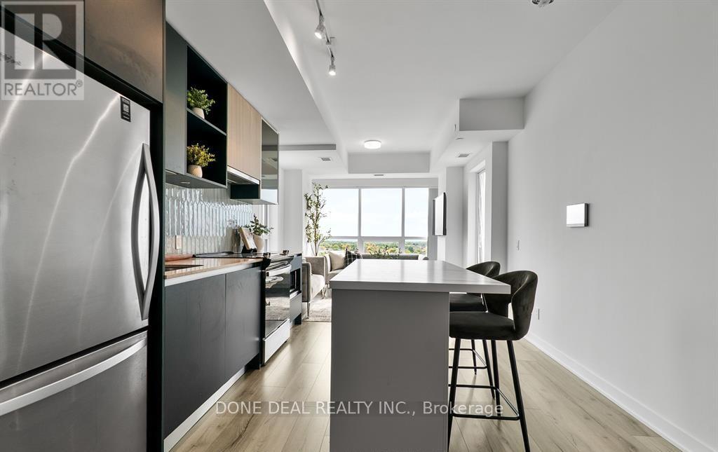 722 - 405 Dundas Street W, Oakville, Ontario  L6M 5P9 - Photo 5 - W12642152