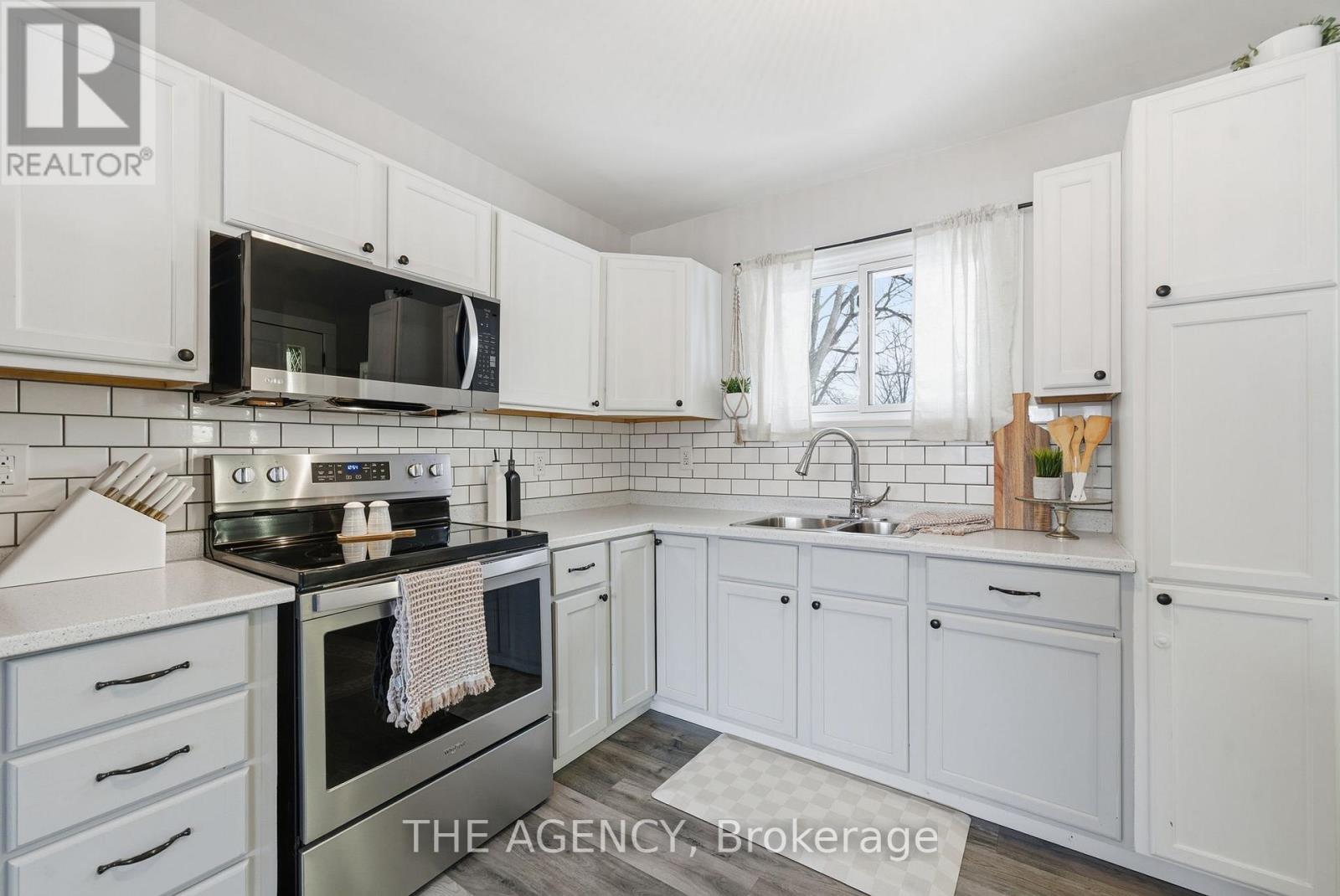 30 Elmer Street, Belleville, Ontario  K8P 1Z7 - Photo 12 - X12642164