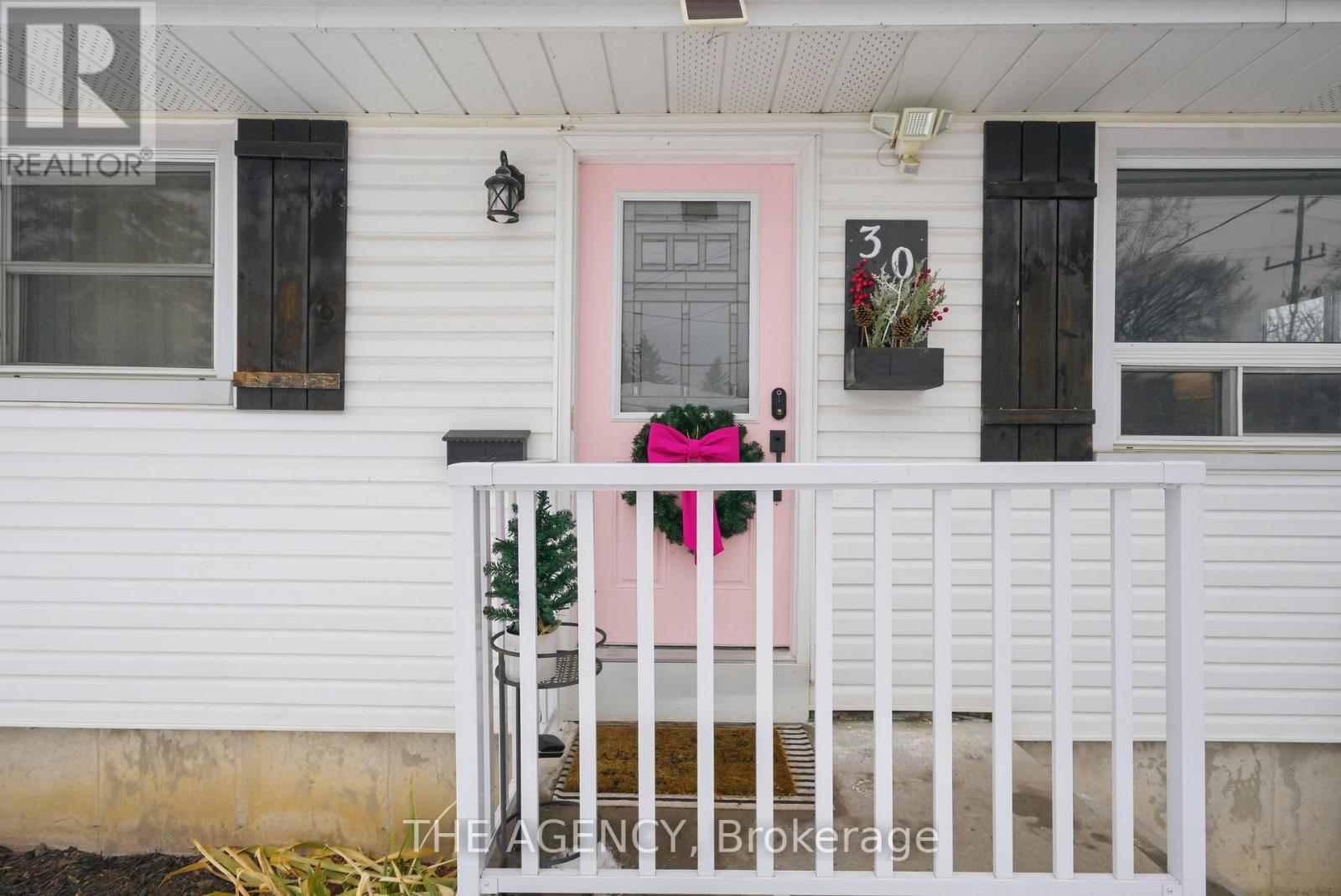 30 Elmer Street, Belleville, Ontario  K8P 1Z7 - Photo 4 - X12642164