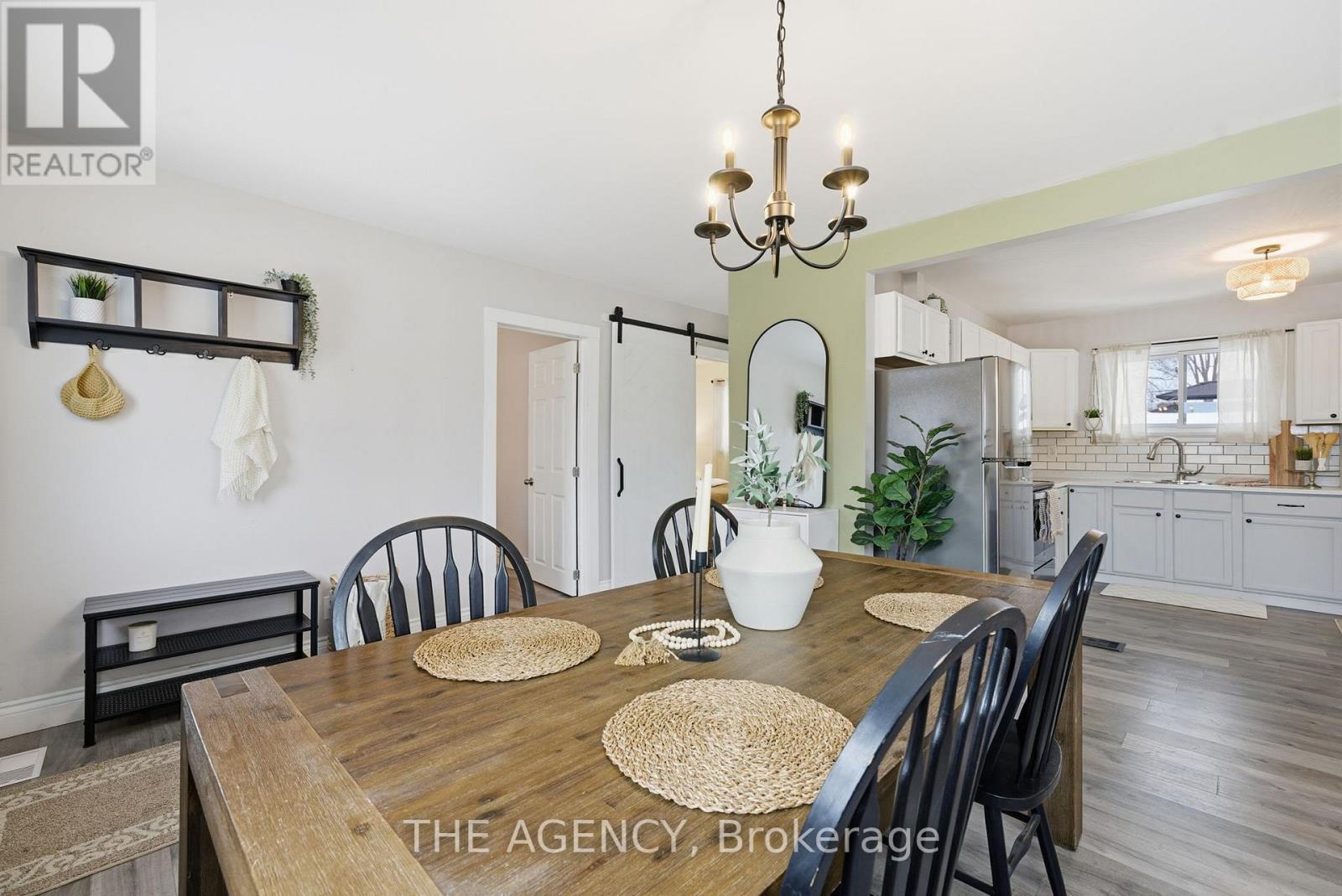 30 Elmer Street, Belleville, Ontario  K8P 1Z7 - Photo 9 - X12642164