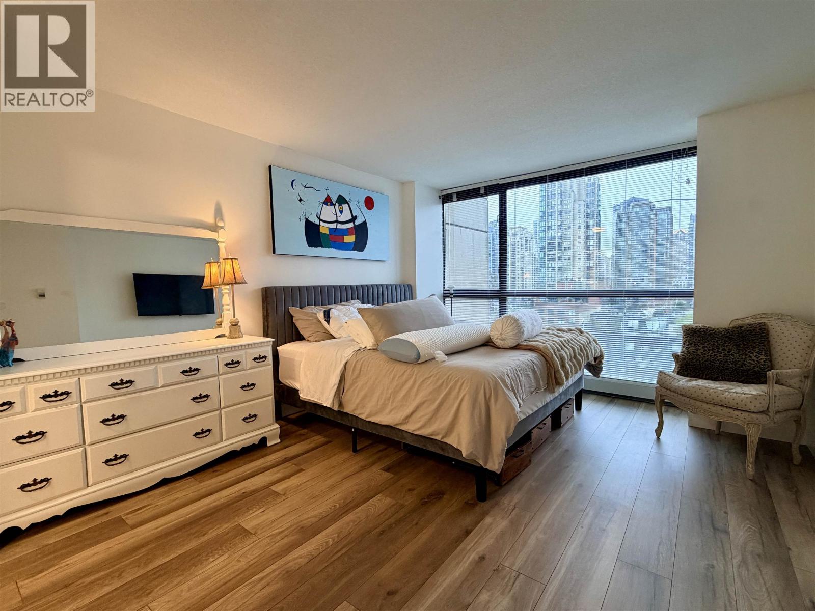 238 Alvin Narod Mews, Vancouver, British Columbia  V6B 5Z3 - Photo 14 - R3068569