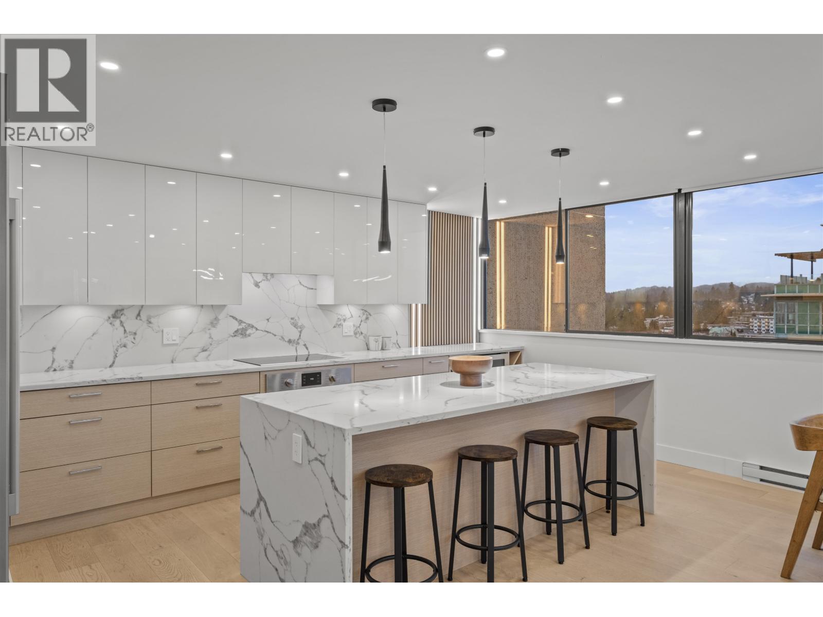 1207 1515 EASTERN AVENUE, North Vancouver, British Columbia