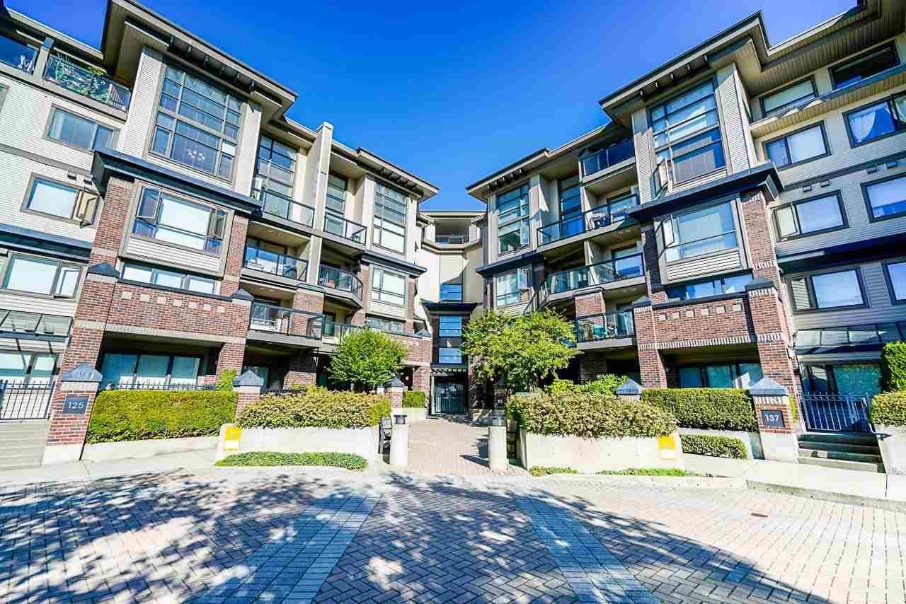 427 10838 CITY PARKWAY, Surrey, British Columbia