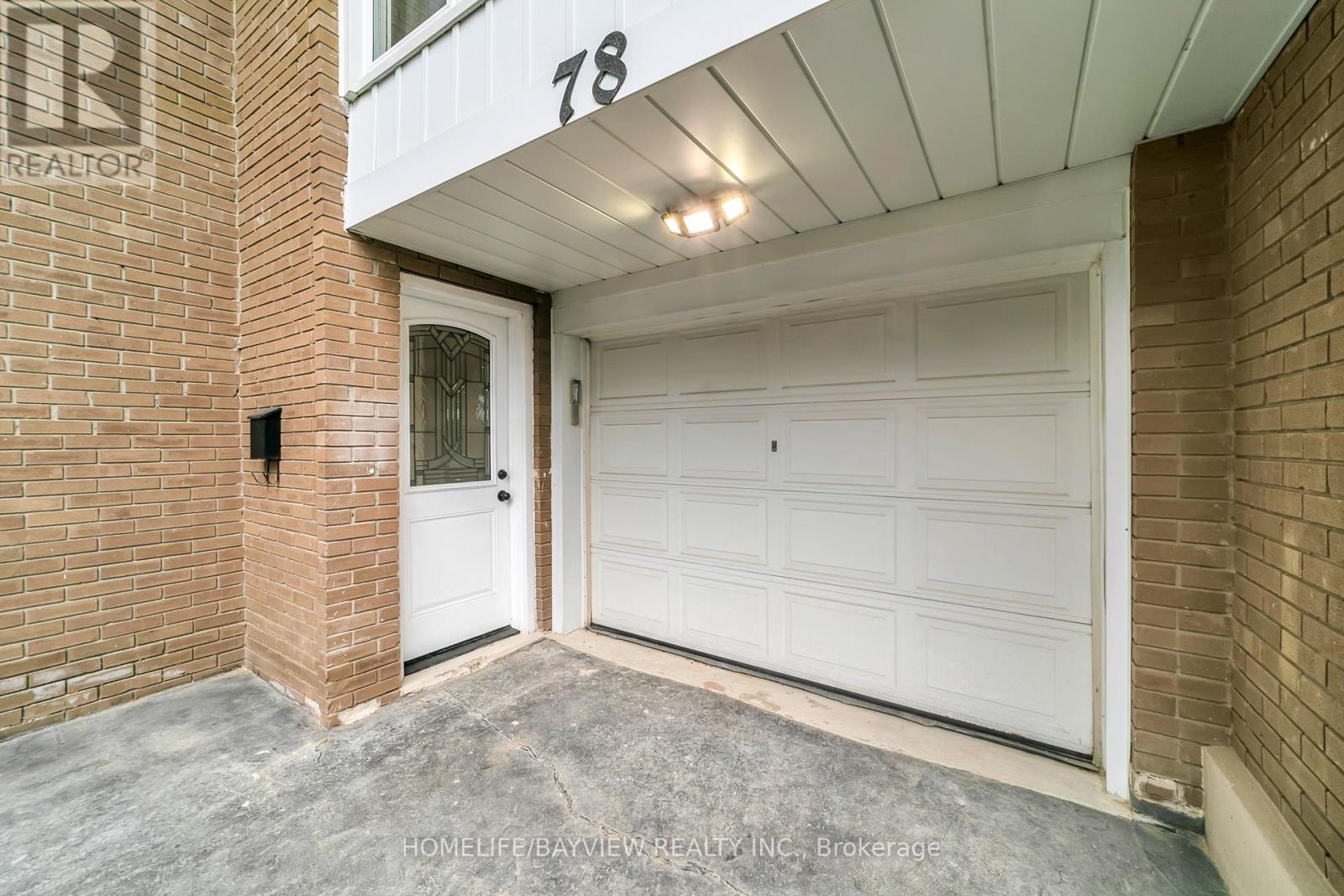 (Unit 2) - 78 Clancy Drive, Toronto, Ontario  M2J 2V8 - Photo 2 - C12642176