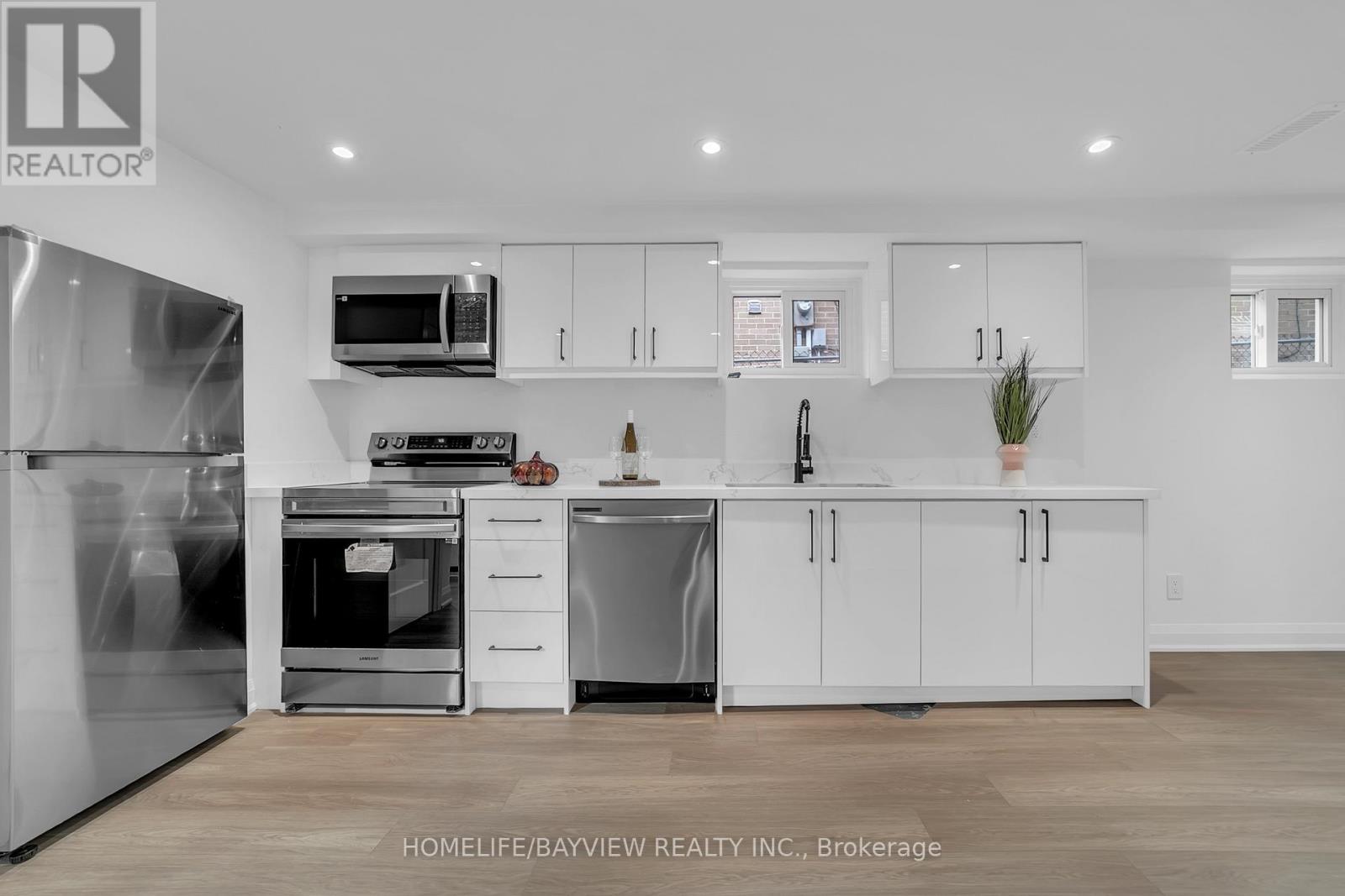 (Unit 2) - 78 Clancy Drive, Toronto, Ontario  M2J 2V8 - Photo 3 - C12642176