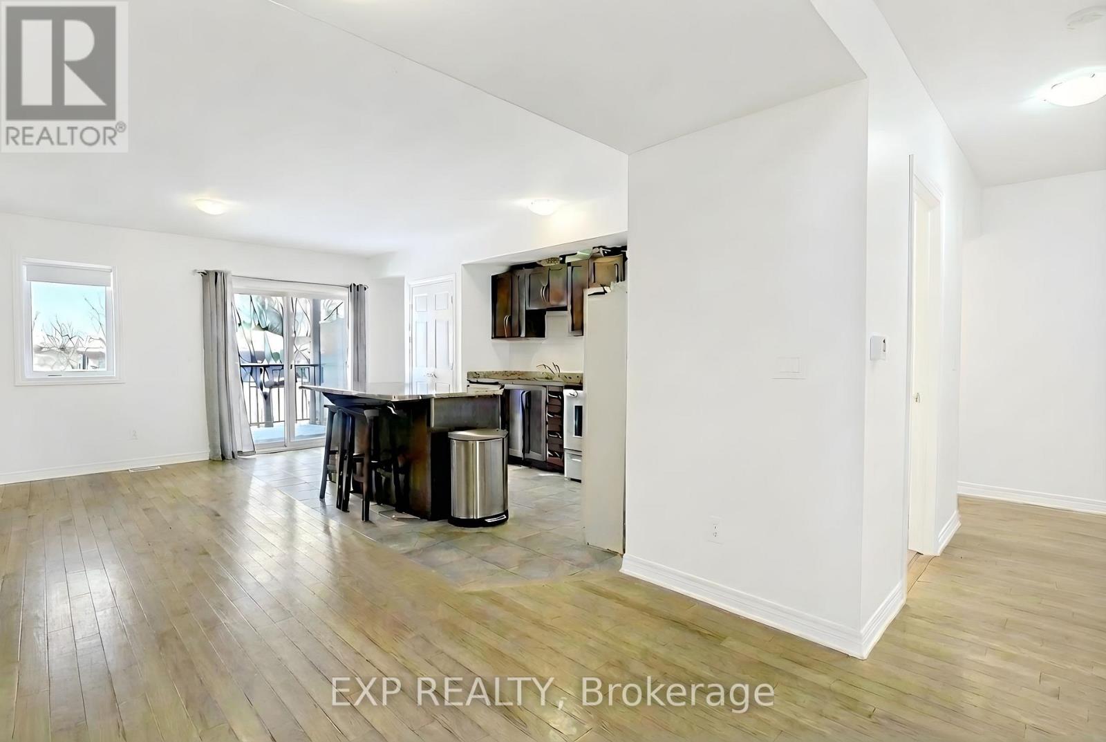 4 - 1220 Mcwatters Road, Ottawa, Ontario  K2C 3Y1 - Photo 10 - X12642154