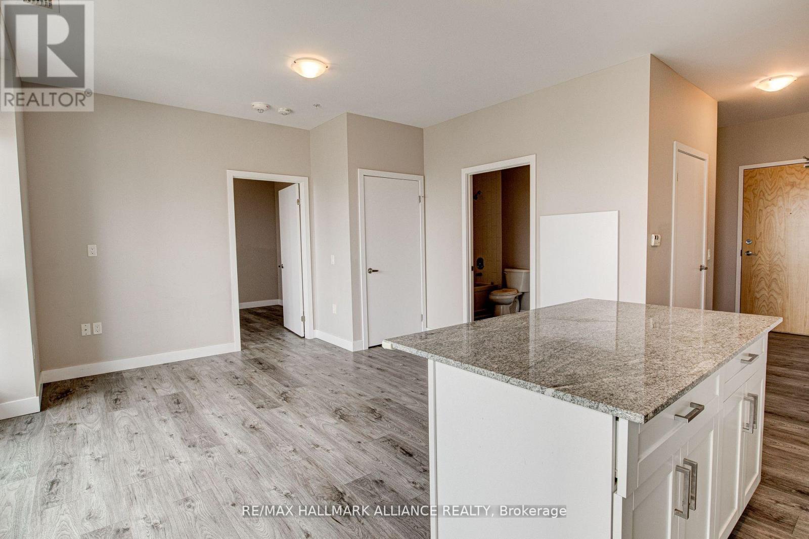 1508 - 100 Garment Street, Kitchener, Ontario  N2G 2B3 - Photo 14 - X12642180