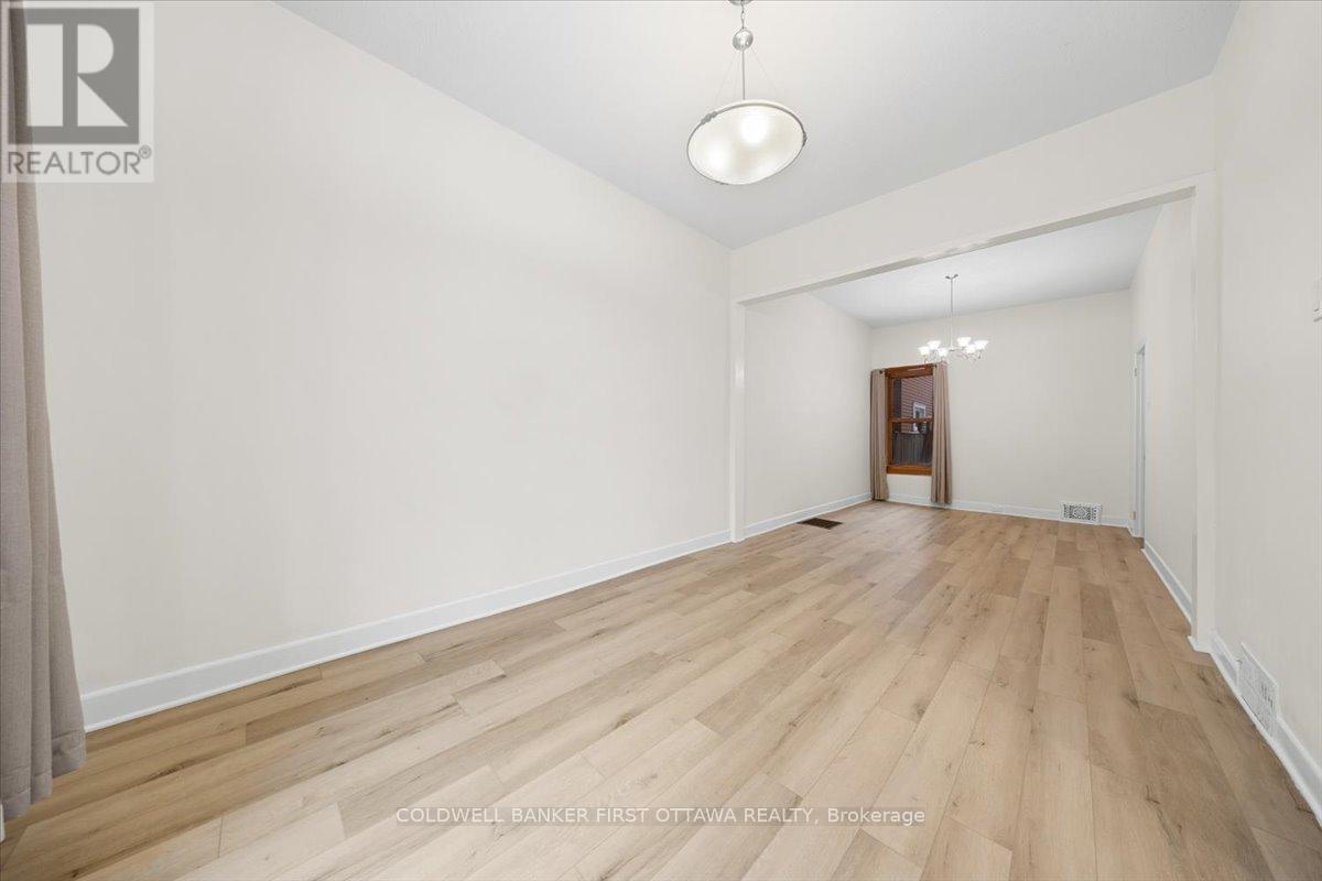281 Cambridge Street N, Ottawa, Ontario  K1R 7B1 - Photo 7 - X12642208