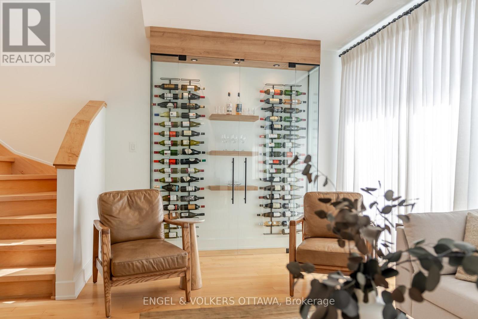 218 - 197 Lisgar Street, Ottawa, Ontario  K2P 0X5 - Photo 10 - X12642214