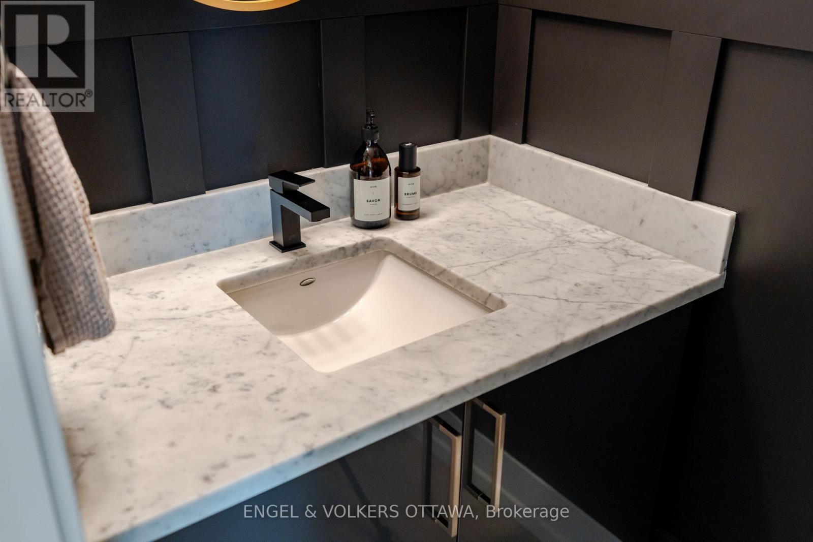 218 - 197 Lisgar Street, Ottawa, Ontario  K2P 0X5 - Photo 31 - X12642214