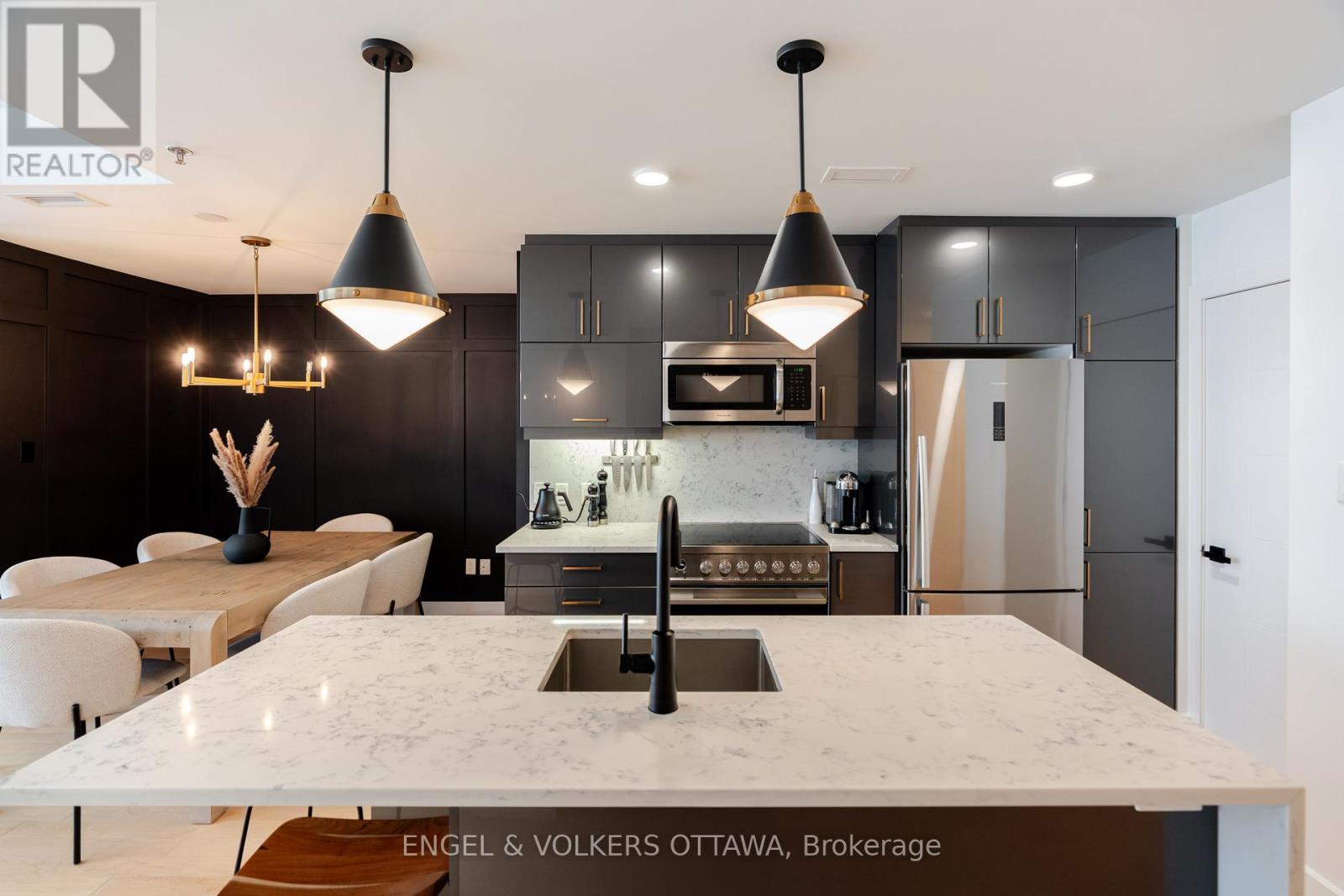 218 - 197 Lisgar Street, Ottawa, Ontario  K2P 0X5 - Photo 4 - X12642214