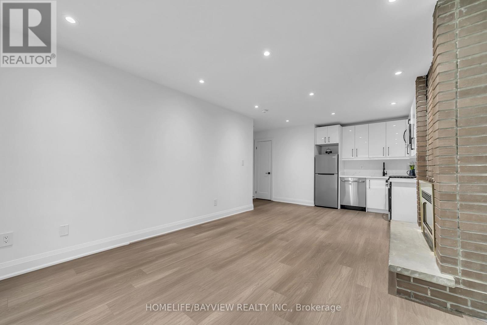 (Unit 3) - 78 Clancy Drive, Toronto, Ontario  M2J 2V8 - Photo 3 - C12642184