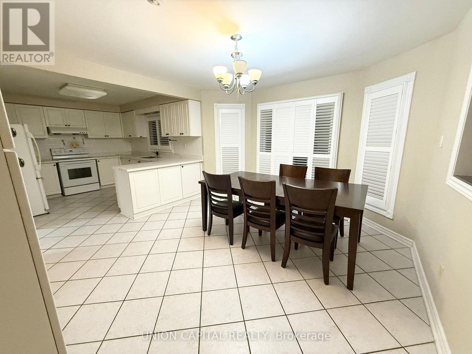 51 Kimbark Crescent, Markham, Ontario  L3R 8P5 - Photo 7 - N12642212