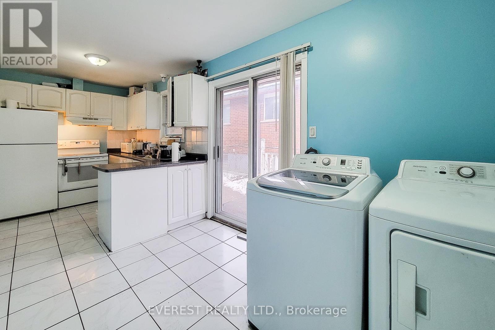 7790 Kittridge Drive, Mississauga, Ontario  L4T 3J6 - Photo 13 - W12642198