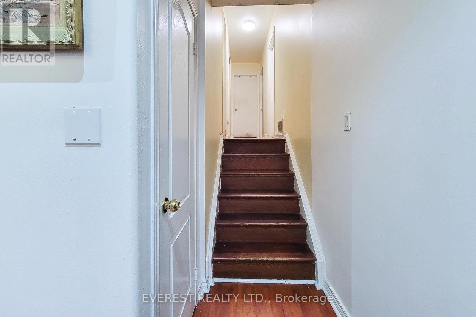 7790 Kittridge Drive, Mississauga, Ontario  L4T 3J6 - Photo 16 - W12642198