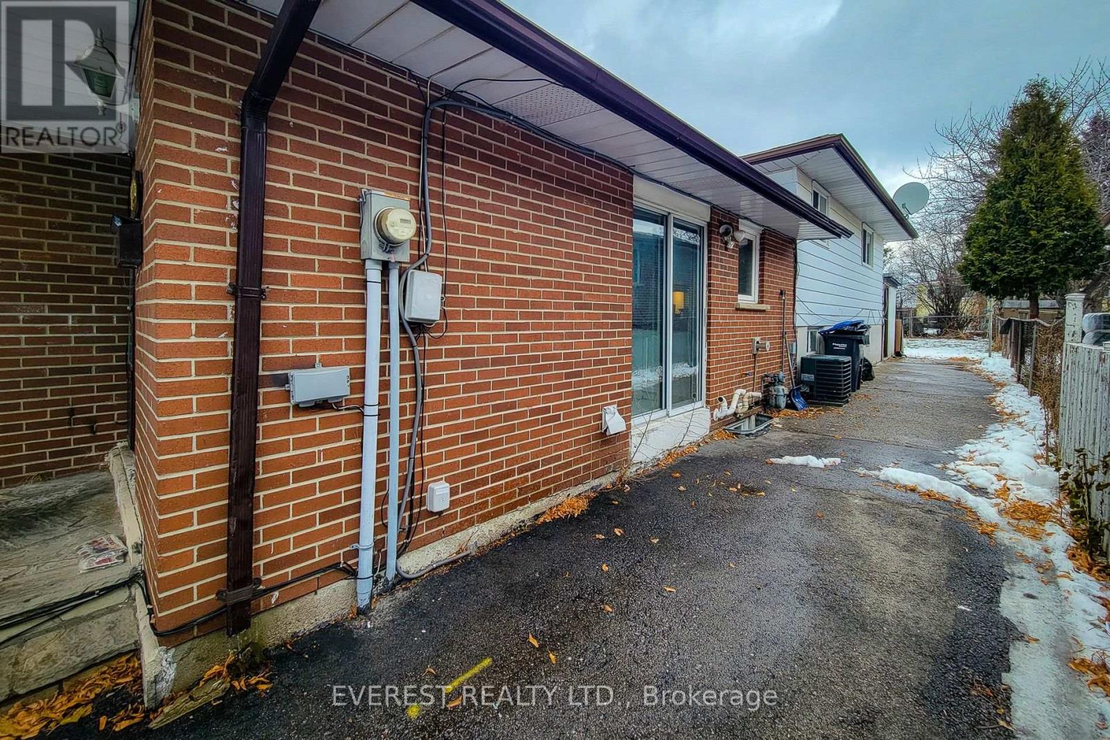 7790 Kittridge Drive, Mississauga, Ontario  L4T 3J6 - Photo 27 - W12642198