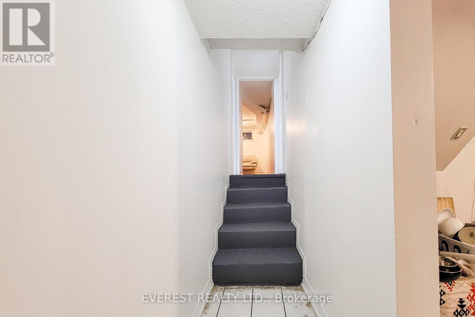 7790 Kittridge Drive, Mississauga, Ontario  L4T 3J6 - Photo 38 - W12642198