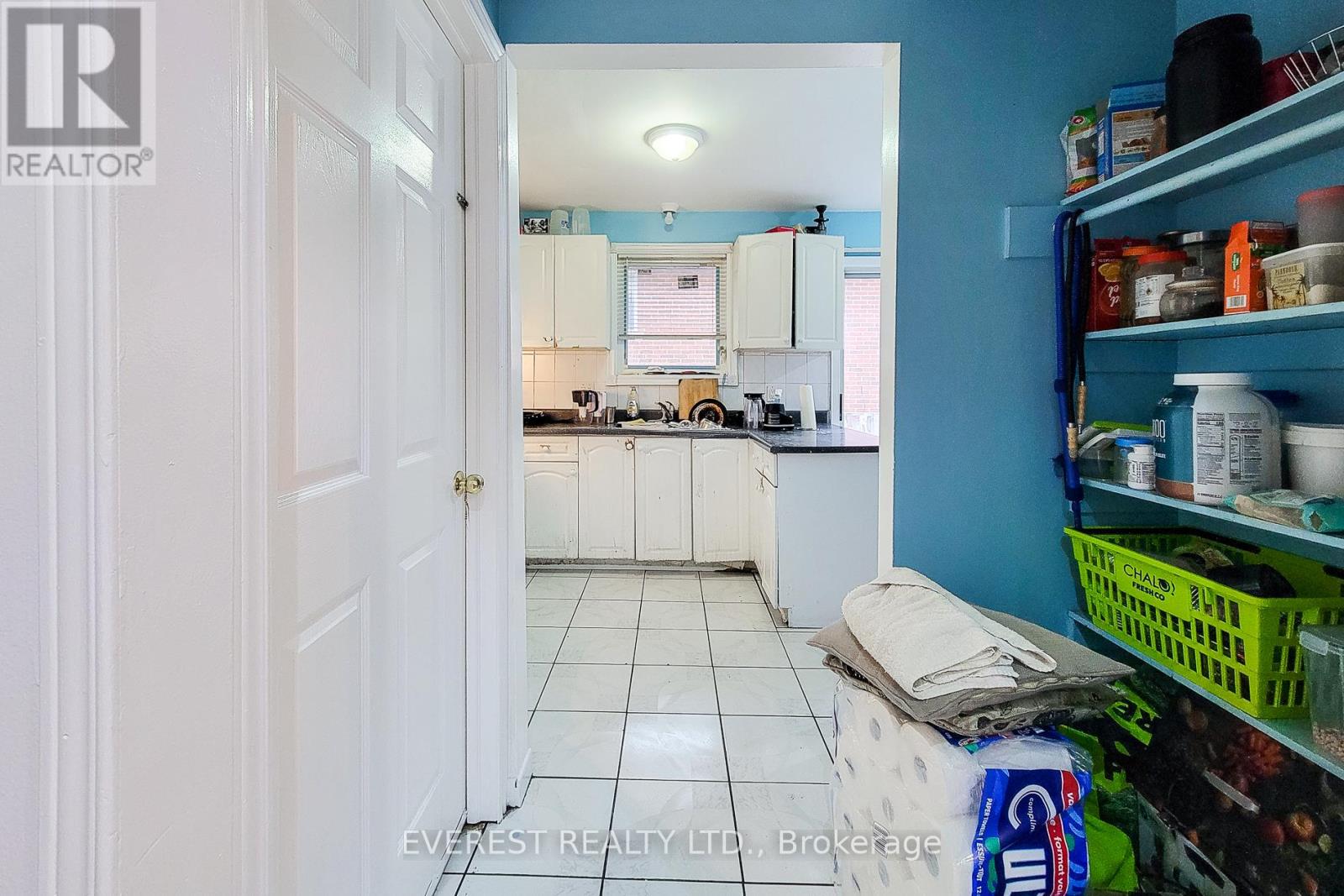 7790 Kittridge Drive, Mississauga, Ontario  L4T 3J6 - Photo 8 - W12642198