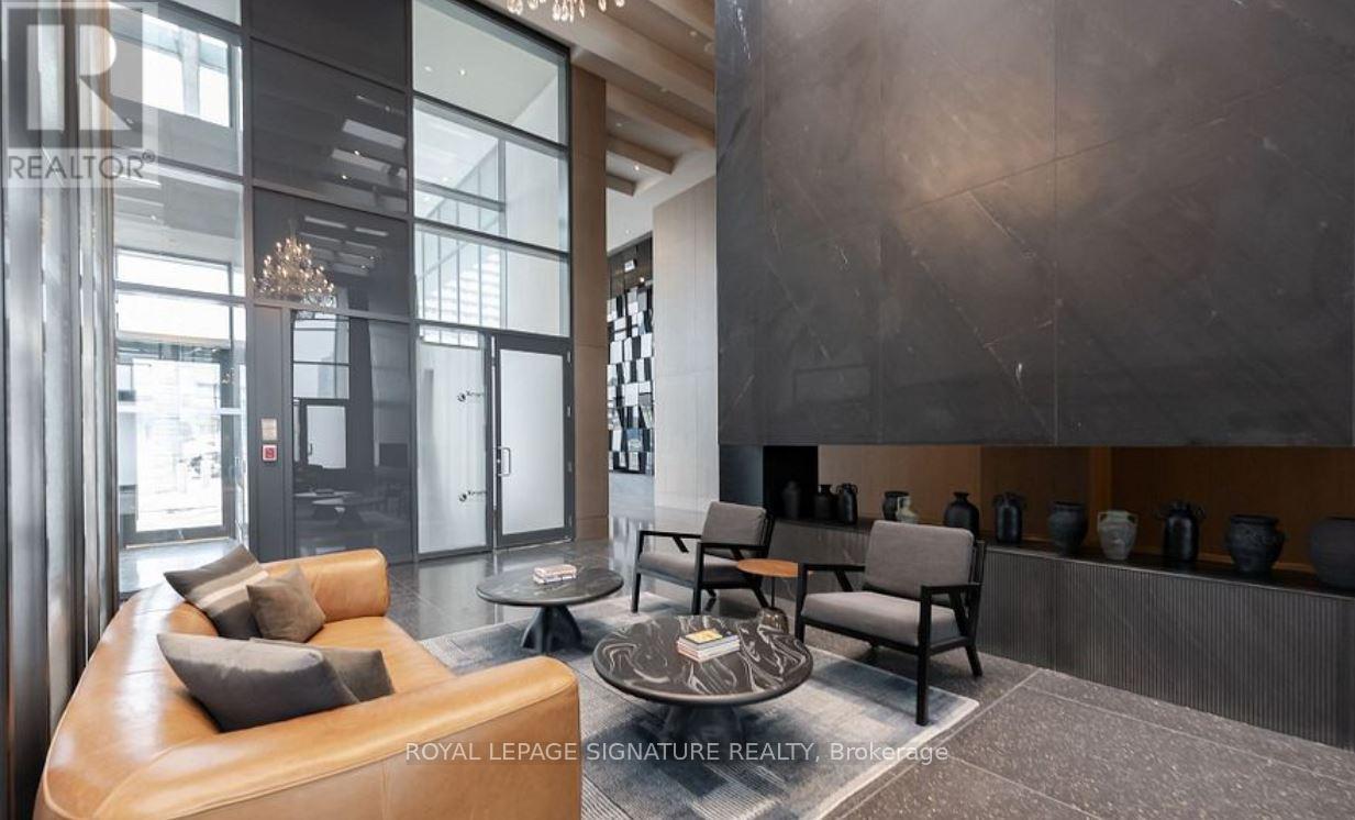 4710 - 8 Interchange Way, Vaughan, Ontario  L4K 5Z7 - Photo 7 - N12637268