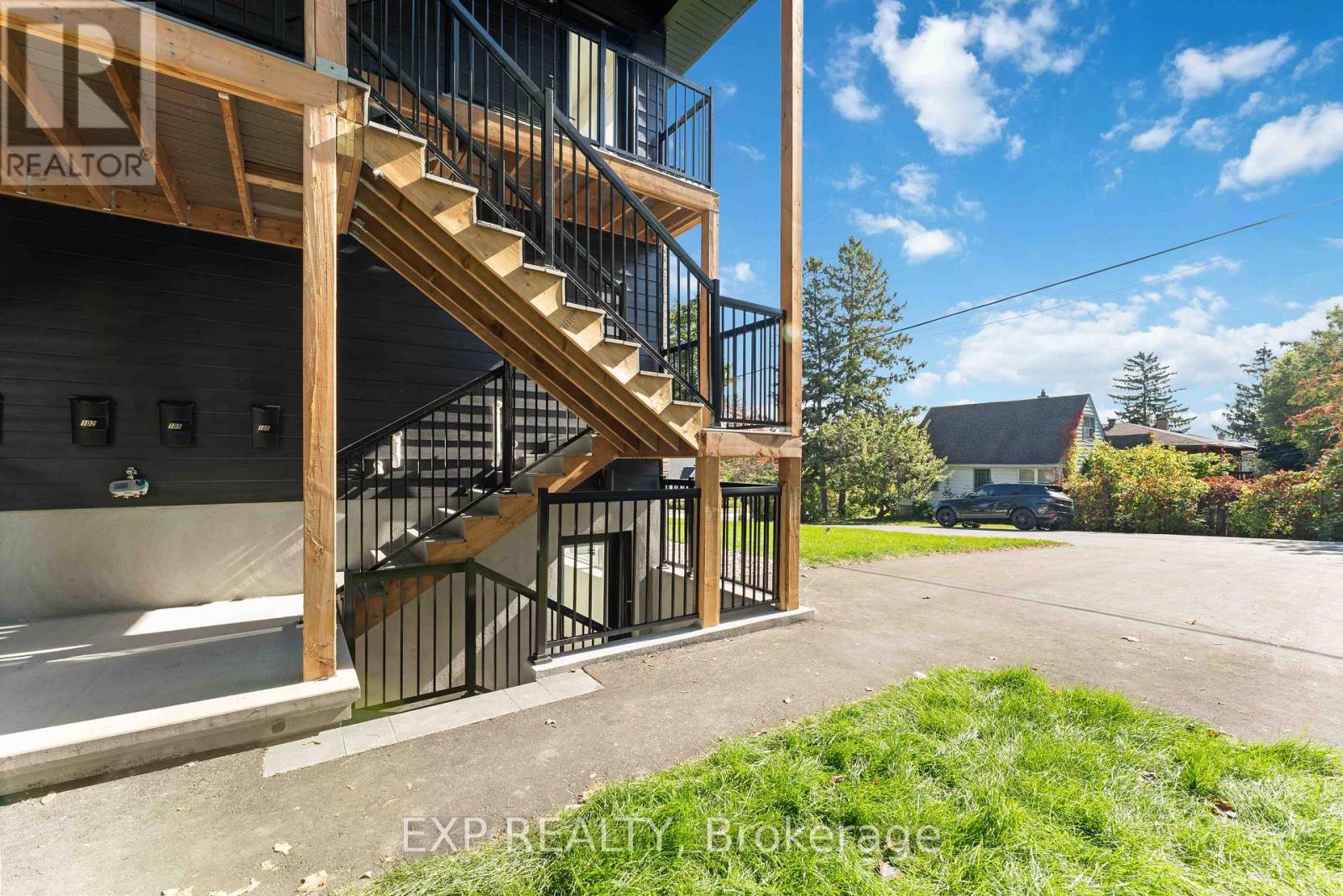 844 CONNAUGHT AVENUE, Ottawa, Ontario