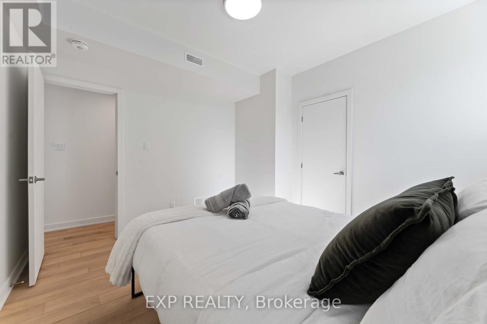 844 Connaught Avenue, Ottawa, Ontario  K2B 5M4 - Photo 12 - X12642220