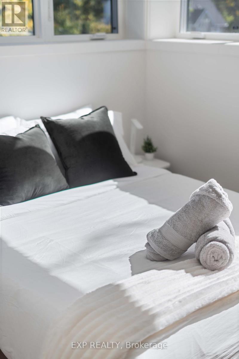 844 Connaught Avenue, Ottawa, Ontario  K2B 5M4 - Photo 27 - X12642220