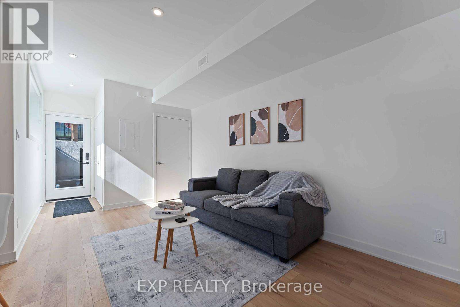 844 Connaught Avenue, Ottawa, Ontario  K2B 5M4 - Photo 9 - X12642220