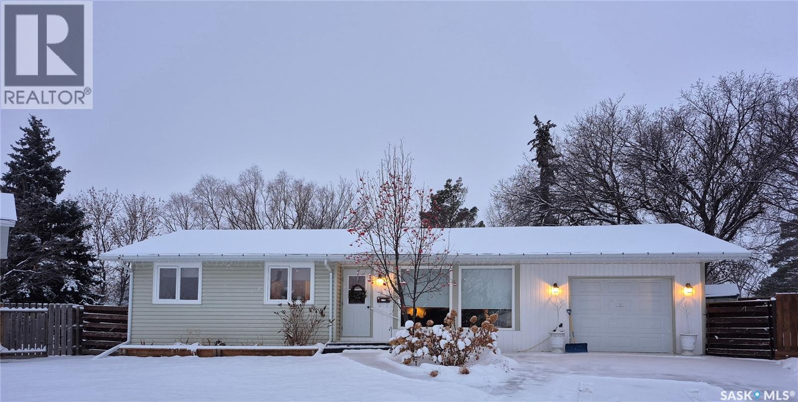 214 Clinton PLACE, Swift Current, Saskatchewan