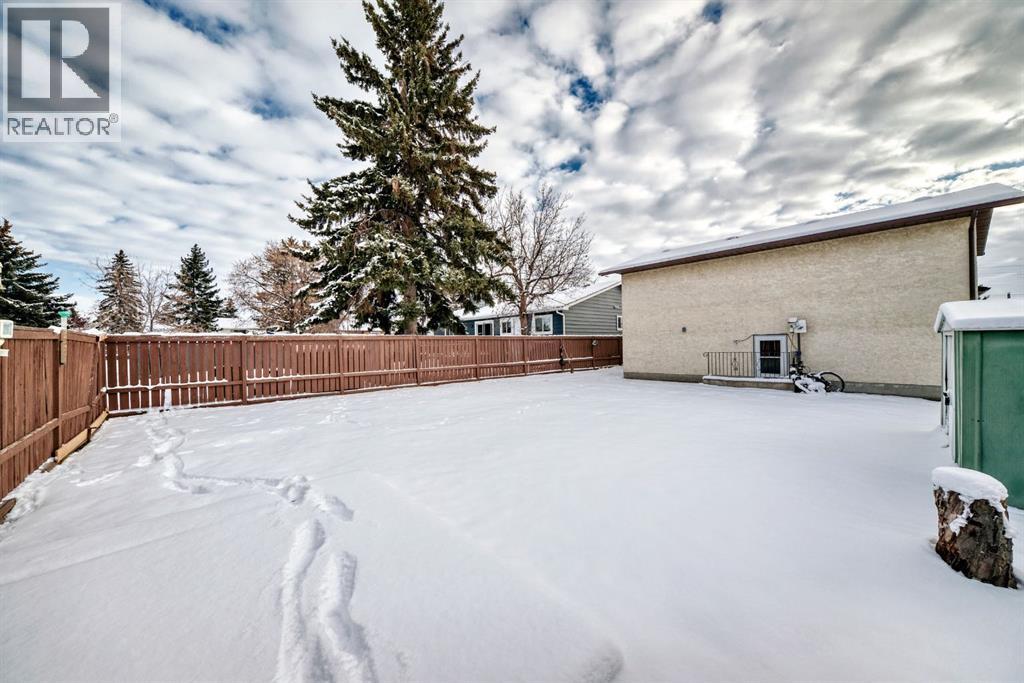 11 Falwood Place Ne, Calgary, Alberta  T3J 1B4 - Photo 15 - A2273528