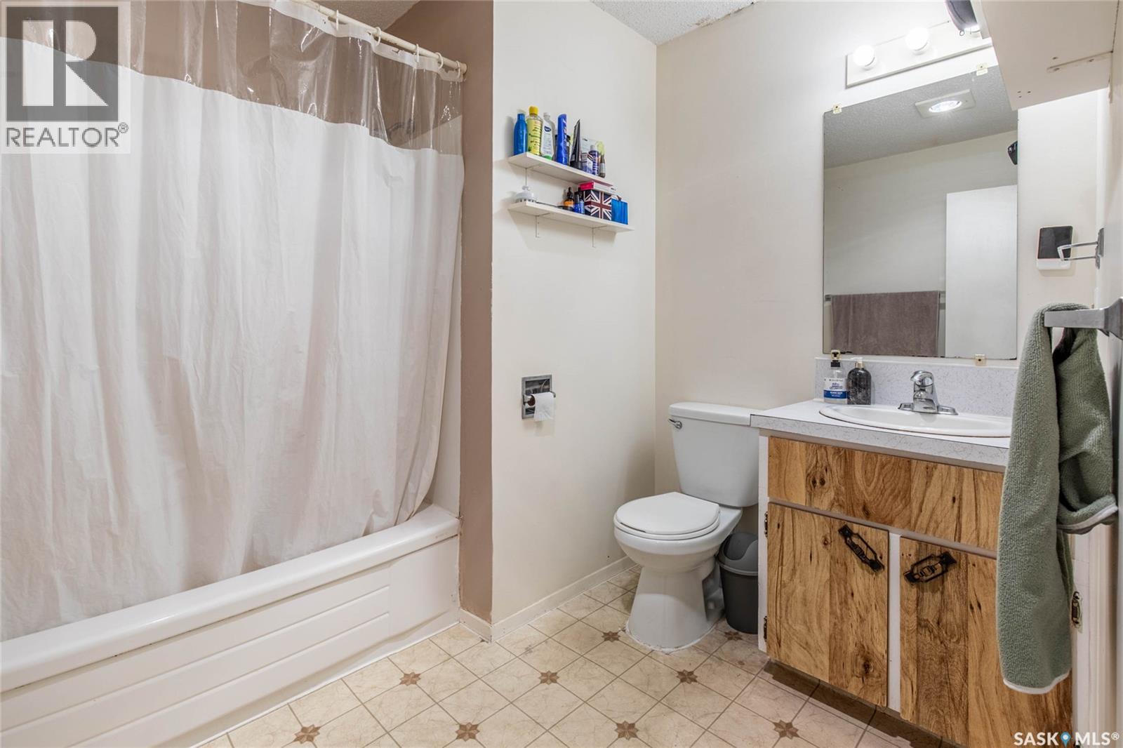 232 High Street W, Moose Jaw, Saskatchewan  S6H 1S8 - Photo 34 - SK025786